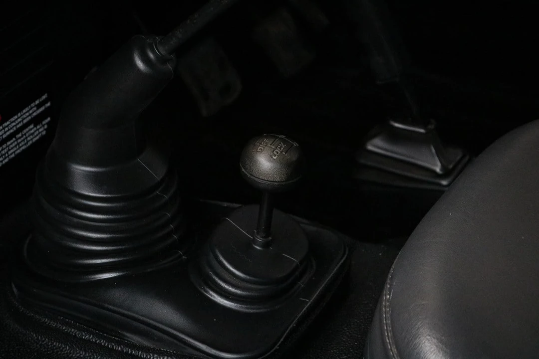 2006 Land Rover Defender 90 - Image 23 of 30