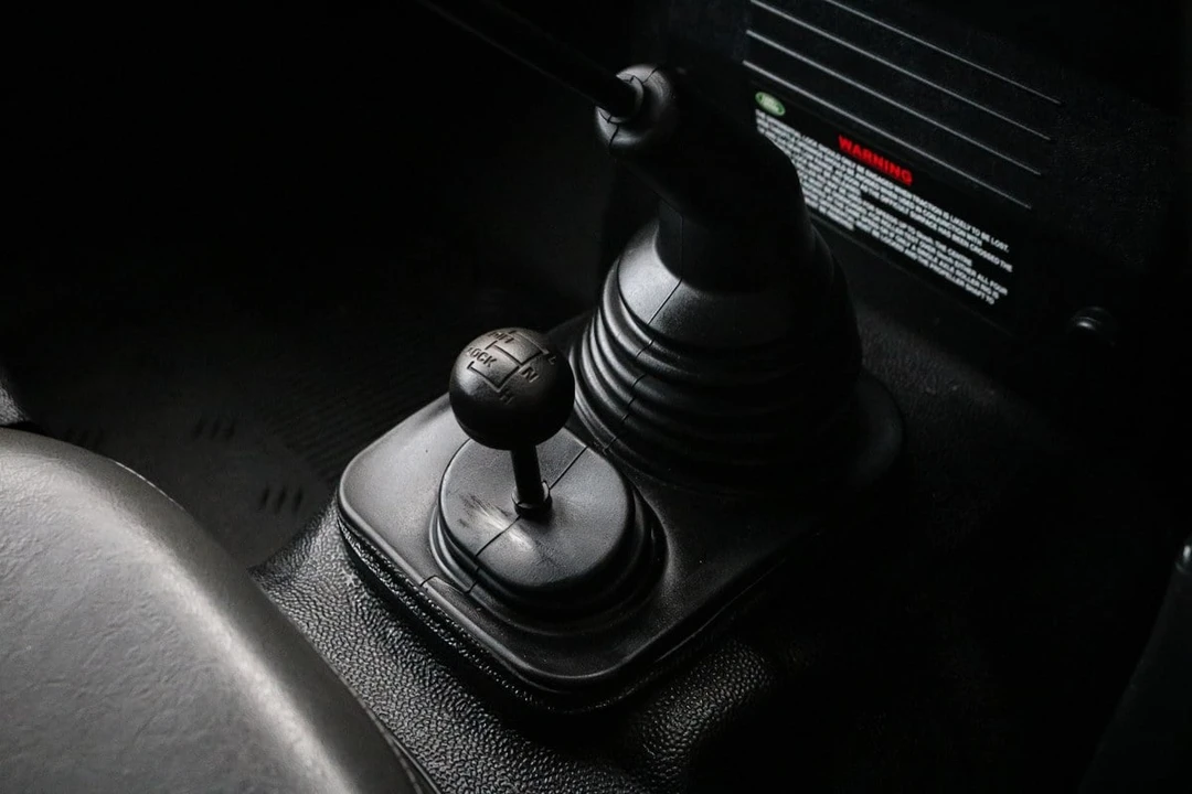 2006 Land Rover Defender 90 - Image 17 of 30