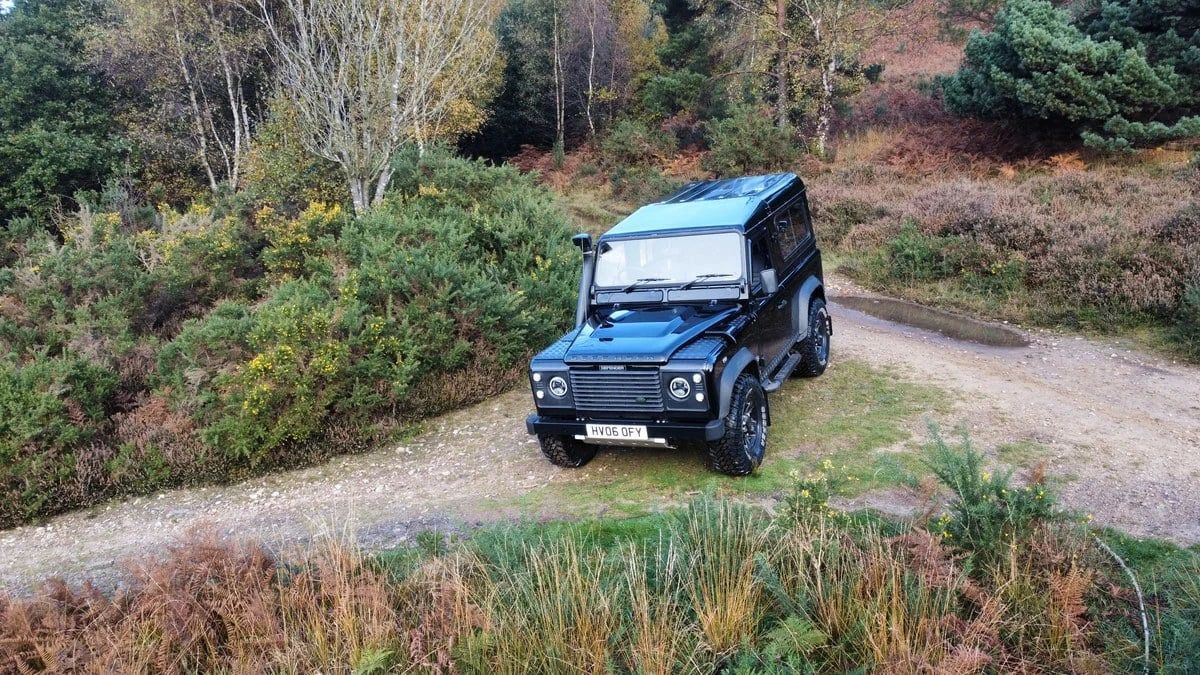 2006 Land Rover Defender 90 - Image 11 of 30