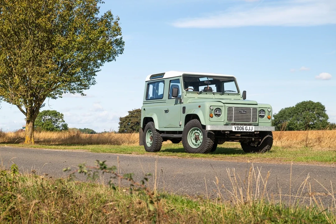 2006 Land Rover Defender 90 - Image 19 of 30