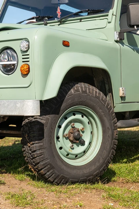 2006 Land Rover Defender 90 - Image 11 of 30