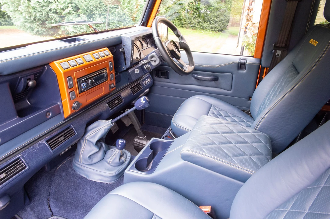 2006 Land Rover Defender 90 - Image 15 of 31