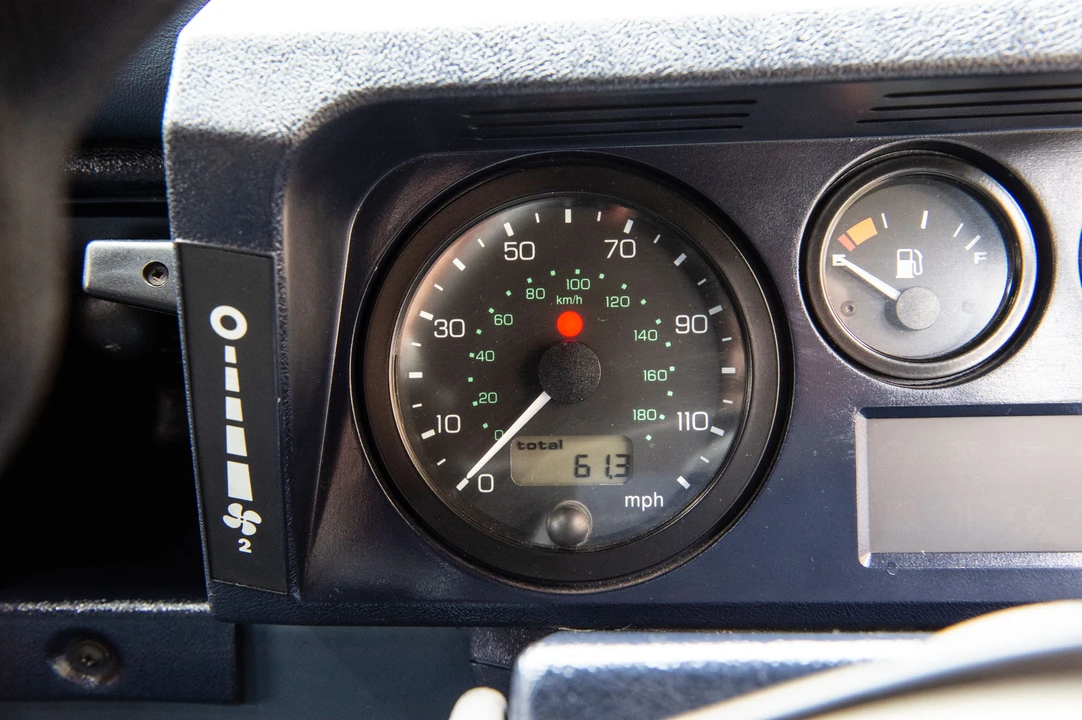 2006 Land Rover Defender 90 - Image 14 of 31