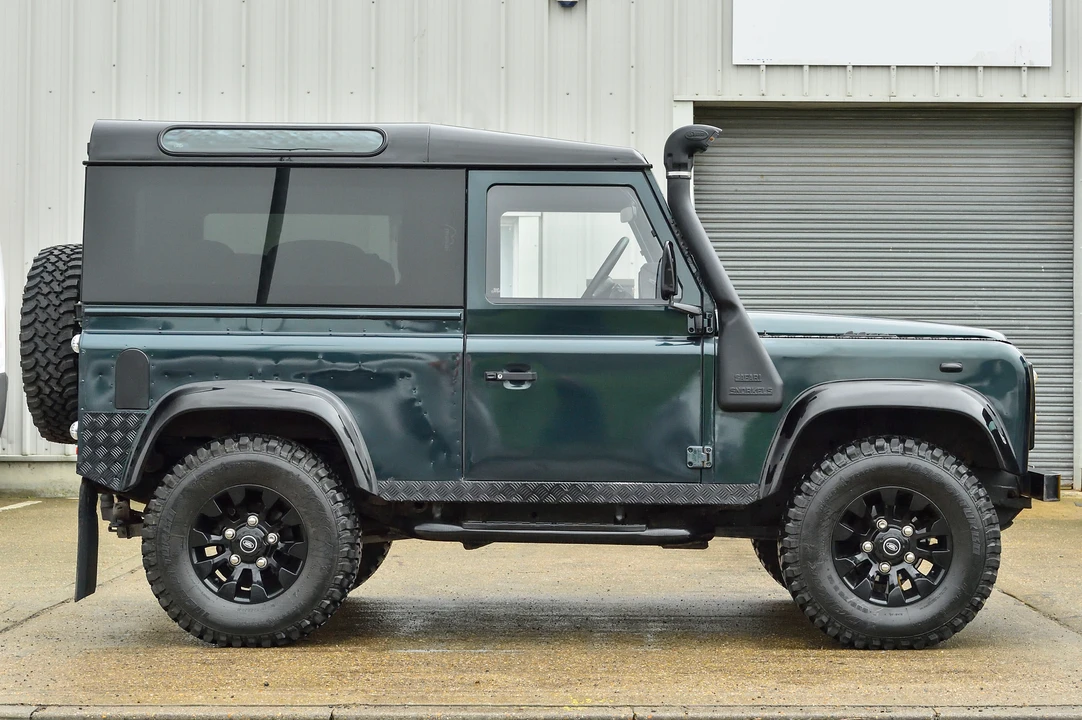 2006 Land Rover Defender 90 - Image 24 of 31