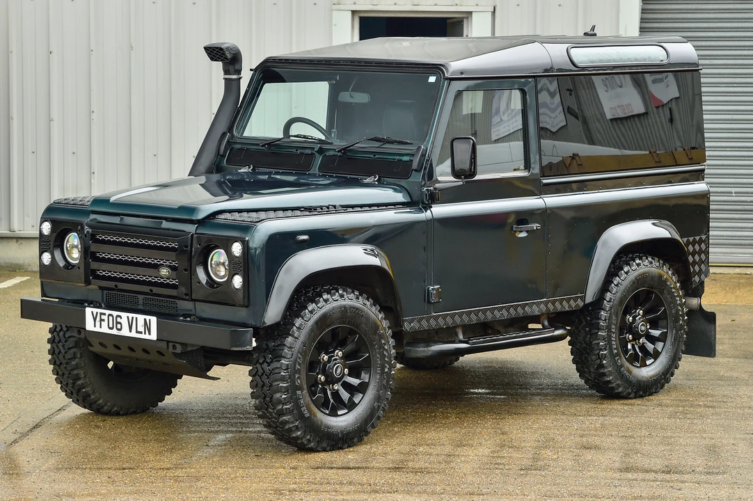 2006 Land Rover Defender 90 - Image 3 of 31