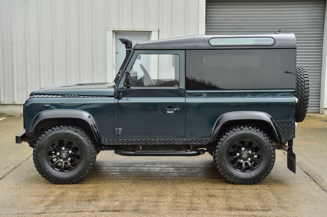 2006 Land Rover Defender 90 - Image 4 of 31