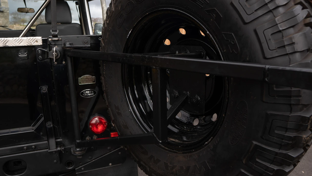 2006 Land Rover Defender 90 - Image 22 of 31