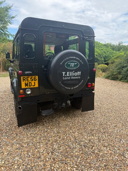 2006 Land Rover Defender 90 - Image 6 of 30