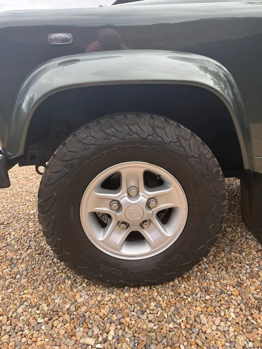 2006 Land Rover Defender 90 - Image 11 of 30