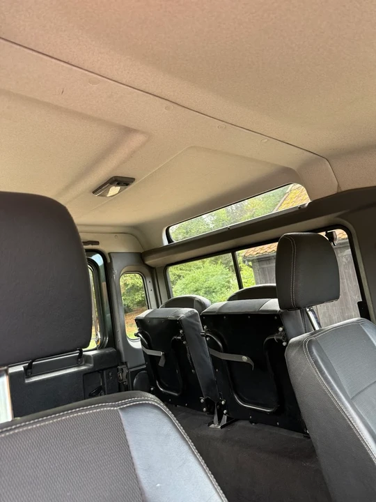 2006 Land Rover Defender 90 - Image 17 of 30