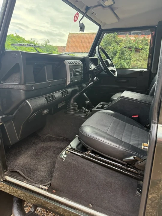 2006 Land Rover Defender 90 - Image 20 of 30