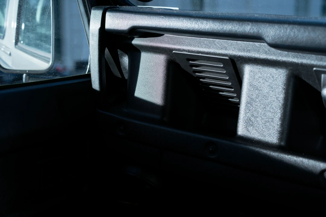 2006 Land Rover Defender 90 - Image 6 of 7