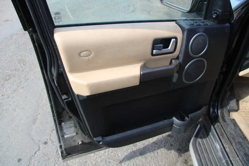 2006 Land Rover Discovery 3rd Gen - Image 11 of 21