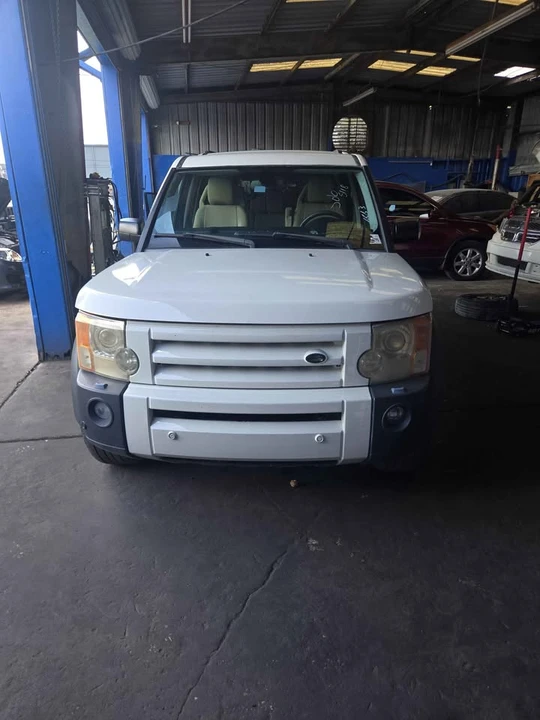 2006 Land Rover Discovery 3rd Gen - Image 2 of 8