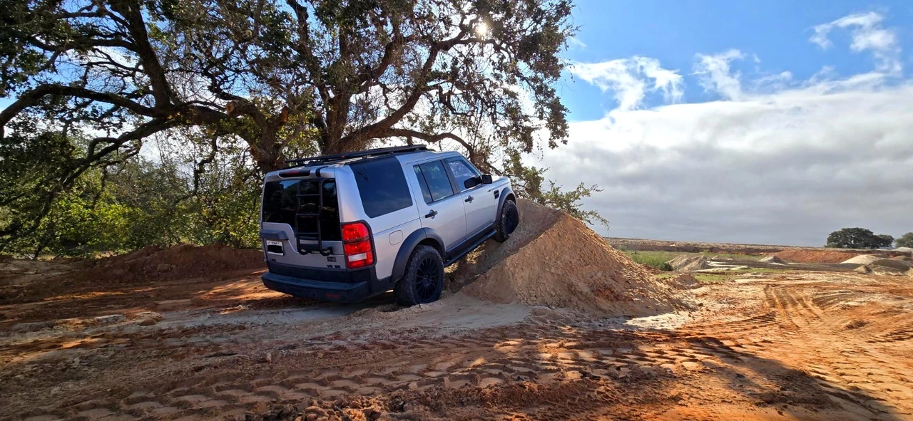 2006 Land Rover Discovery 3rd Gen - Image 10 of 21