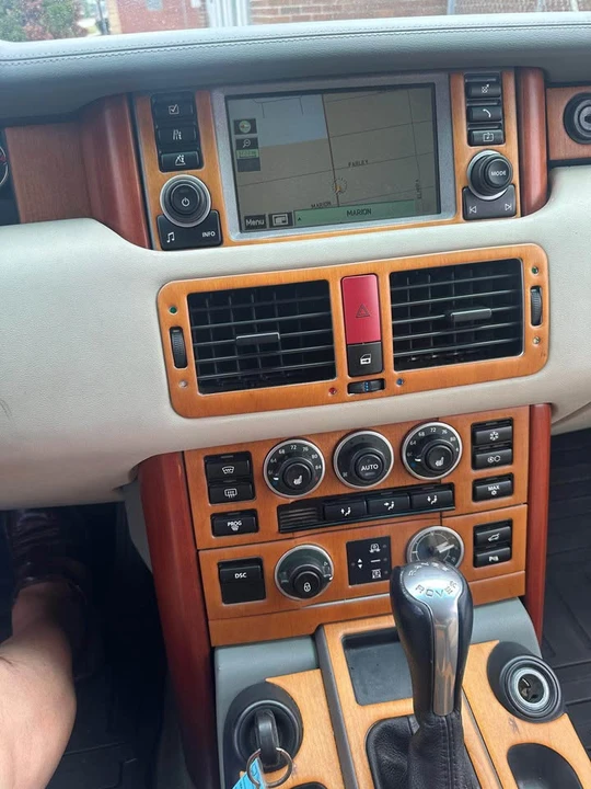 2006 Land Rover Range Rover L322 - Image 14 of 15