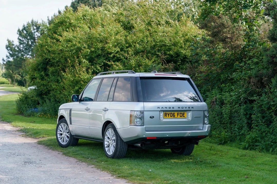2006 Land Rover Range Rover L322 - Image 12 of 30