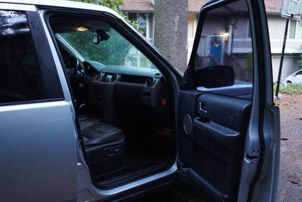 2006 Land Rover Discovery 3rd Gen - Image 10 of 13