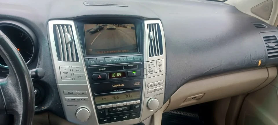 2006 Lexus RX 2nd Gen - Image 9 of 20