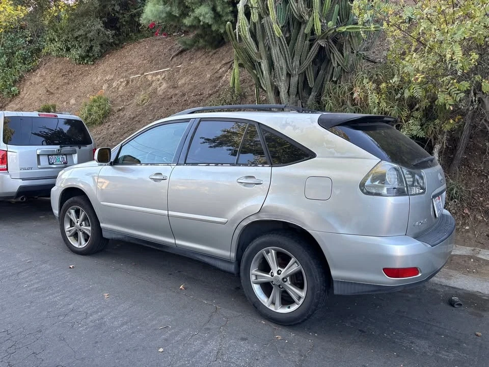 2006 Lexus RX 2nd Gen - Image 2 of 11