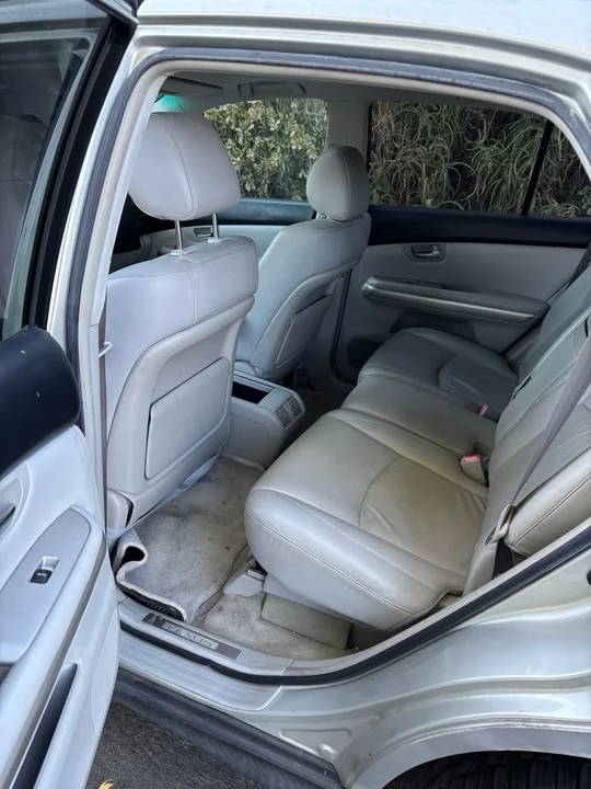 2006 Lexus RX 2nd Gen - Image 6 of 11