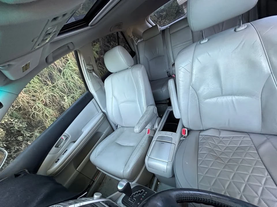 2006 Lexus RX 2nd Gen - Image 8 of 11