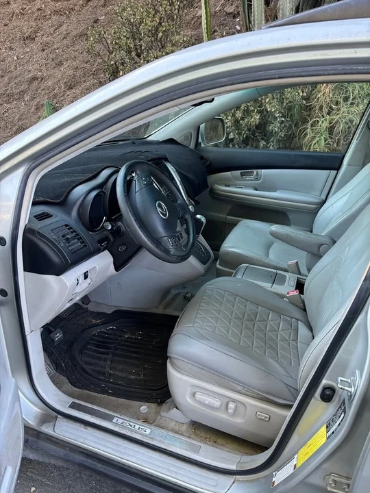 2006 Lexus RX 2nd Gen - Image 5 of 11