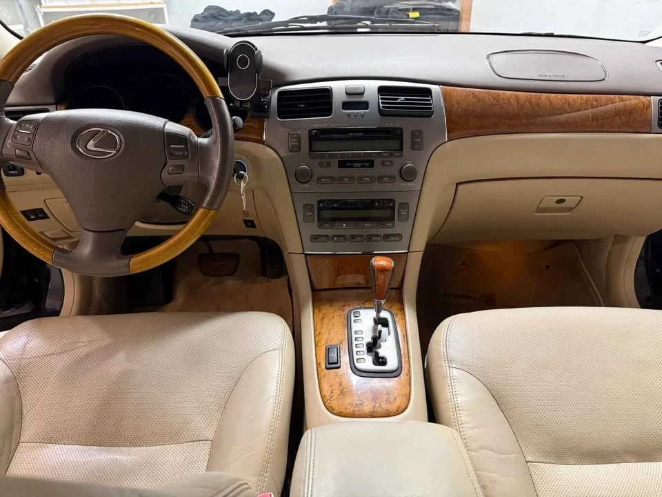 2006 Lexus ES 4th Gen - Image 4 of 8