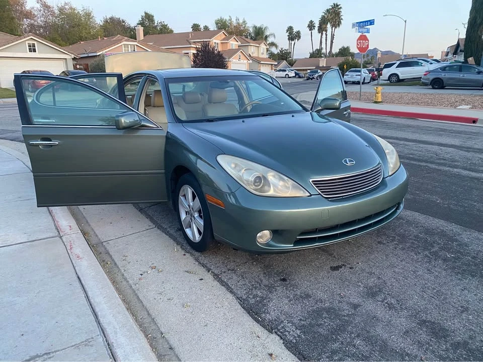 2006 Lexus ES 4th Gen - Image 9 of 19
