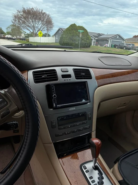 2006 Lexus ES 4th Gen - Image 4 of 10