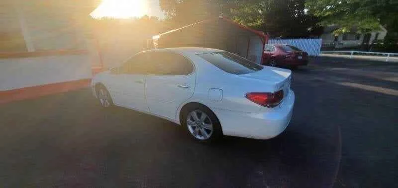 2006 Lexus ES 4th Gen - Image 4 of 8