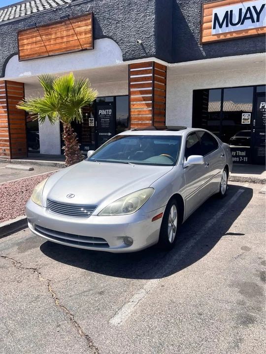 2006 Lexus ES 4th Gen - Image 2 of 9