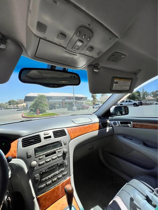 2006 Lexus ES 4th Gen - Image 8 of 9