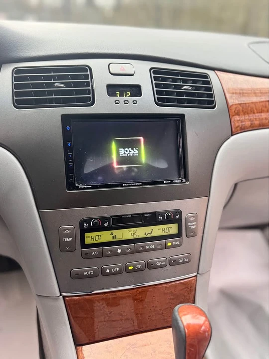 2006 Lexus ES 4th Gen - Image 10 of 18