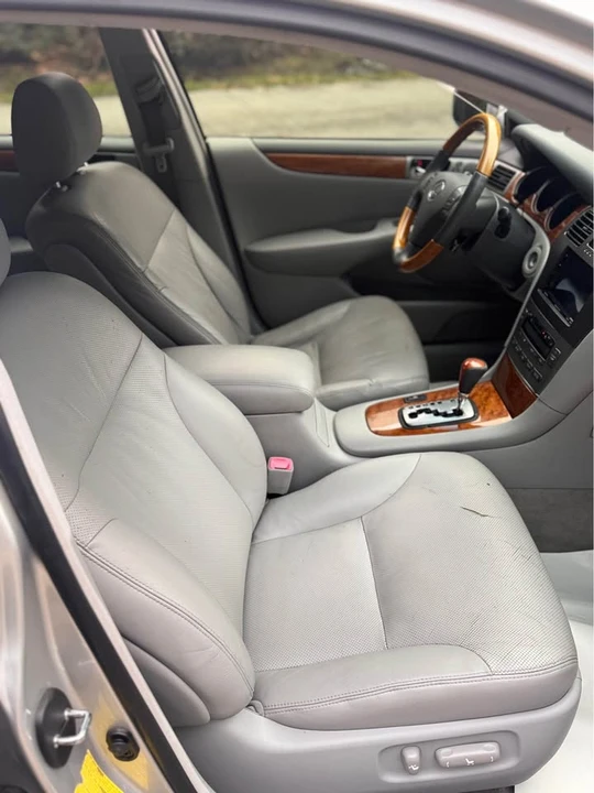 2006 Lexus ES 4th Gen - Image 2 of 18