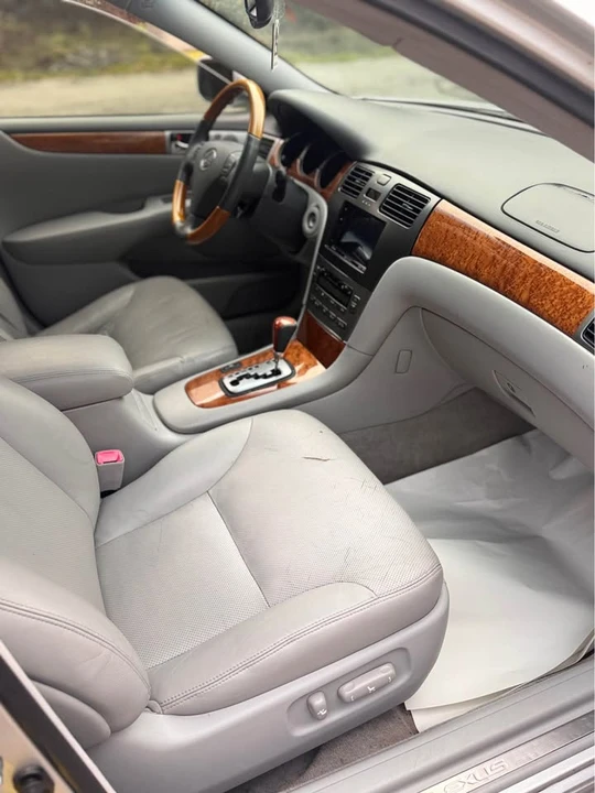 2006 Lexus ES 4th Gen - Image 4 of 18