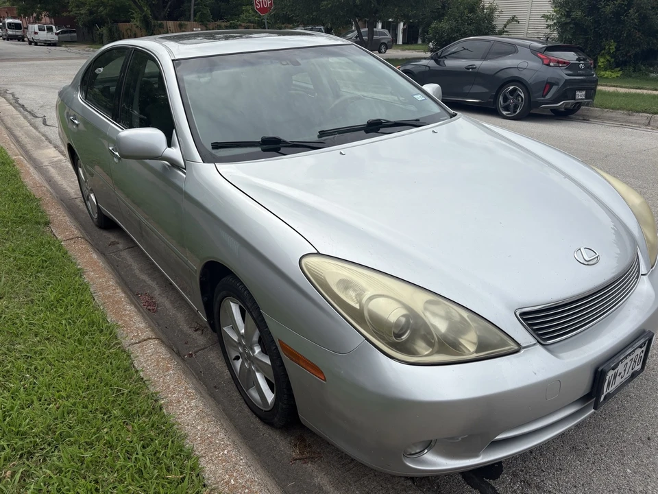 2006 Lexus ES 4th Gen - Image 2 of 15