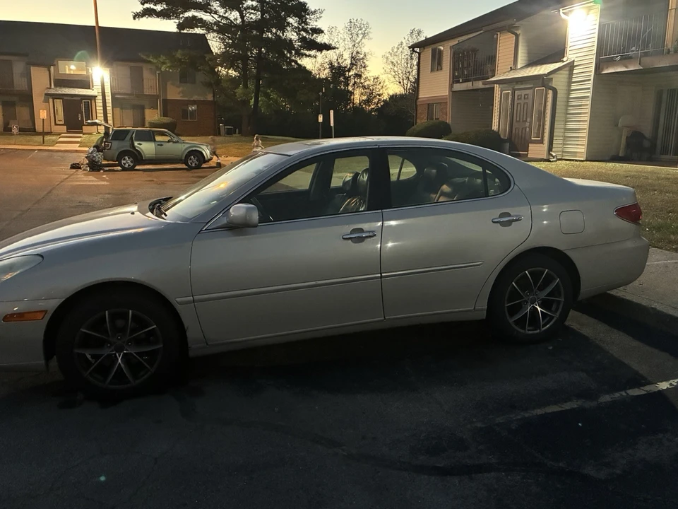 2006 Lexus ES 4th Gen - Image 4 of 6