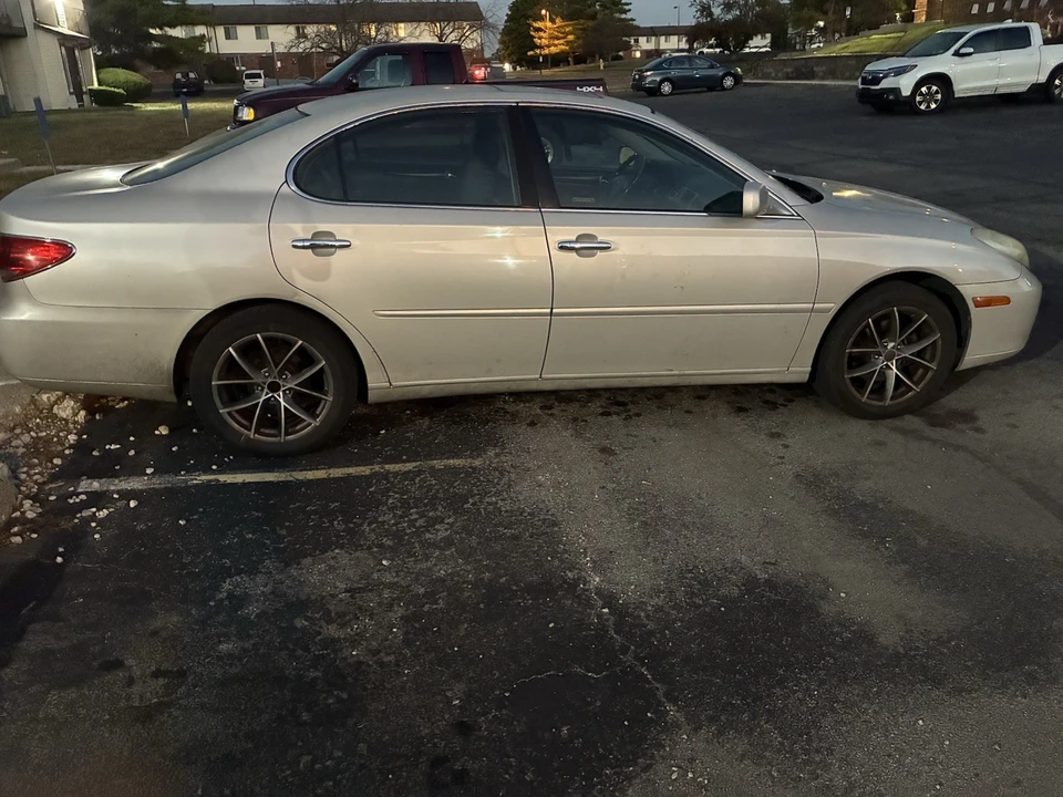 2006 Lexus ES 4th Gen - Image 2 of 6