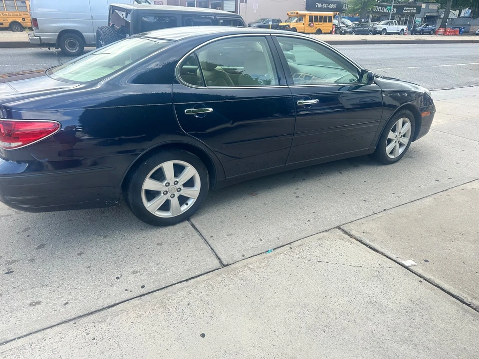 2006 Lexus ES 4th Gen - Image 10 of 31