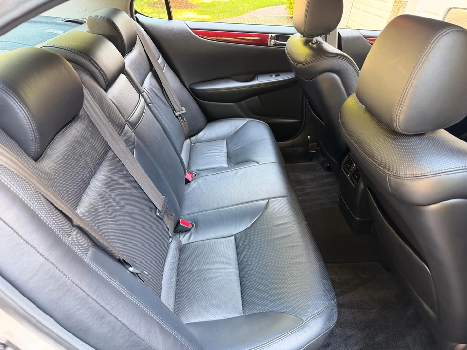 2006 Lexus ES 4th Gen - Image 26 of 31