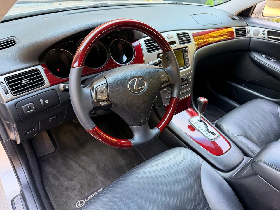 2006 Lexus ES 4th Gen - Image 28 of 31
