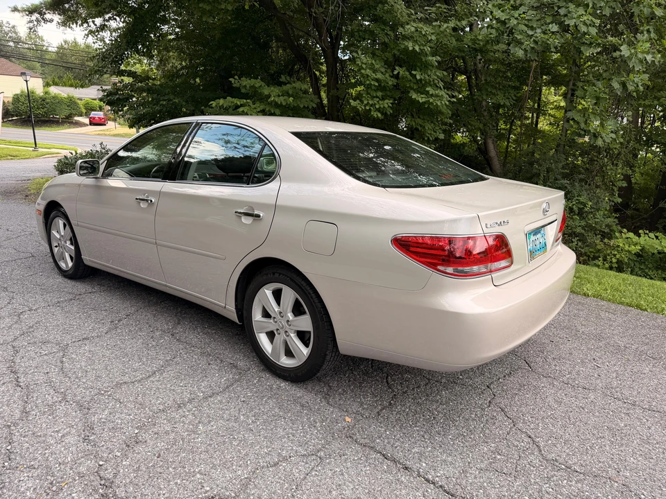 2006 Lexus ES 4th Gen - Image 7 of 31