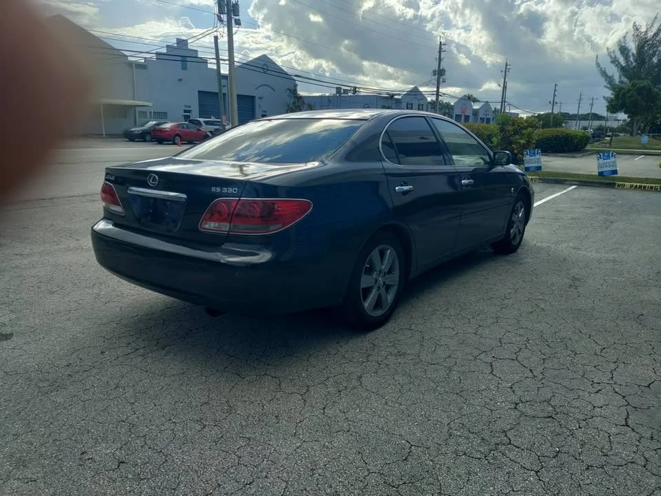 2006 Lexus ES 3rd Gen - Image 5 of 13