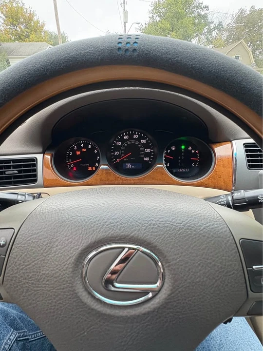 2006 Lexus ES 3rd Gen - Image 8 of 15