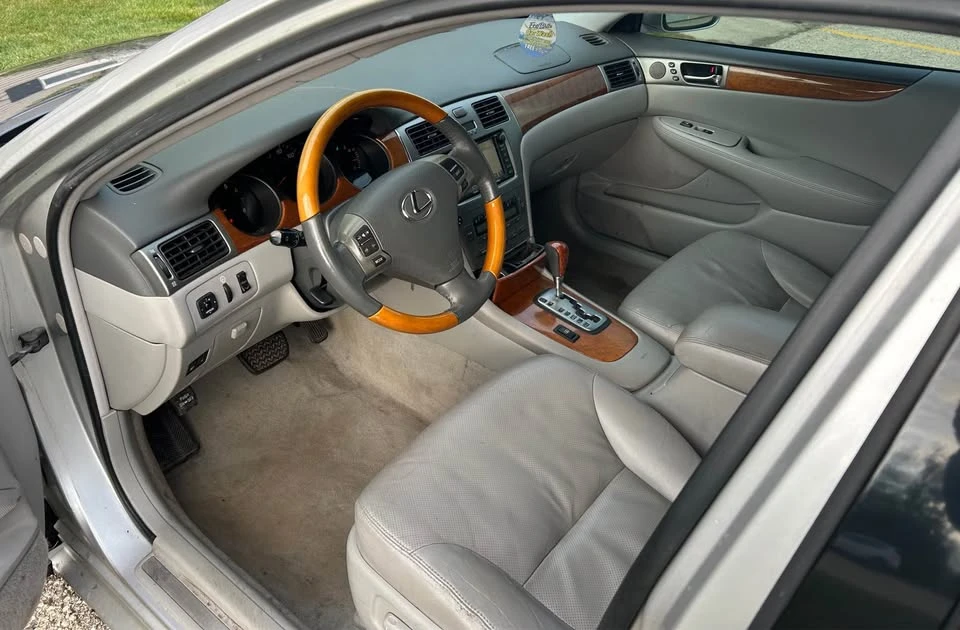 2006 Lexus ES 3rd Gen - Image 9 of 9