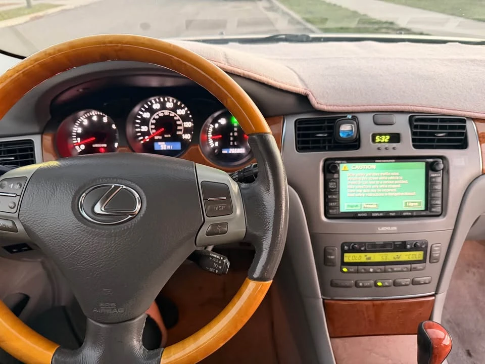 2006 Lexus ES 4th Gen - Image 13 of 15