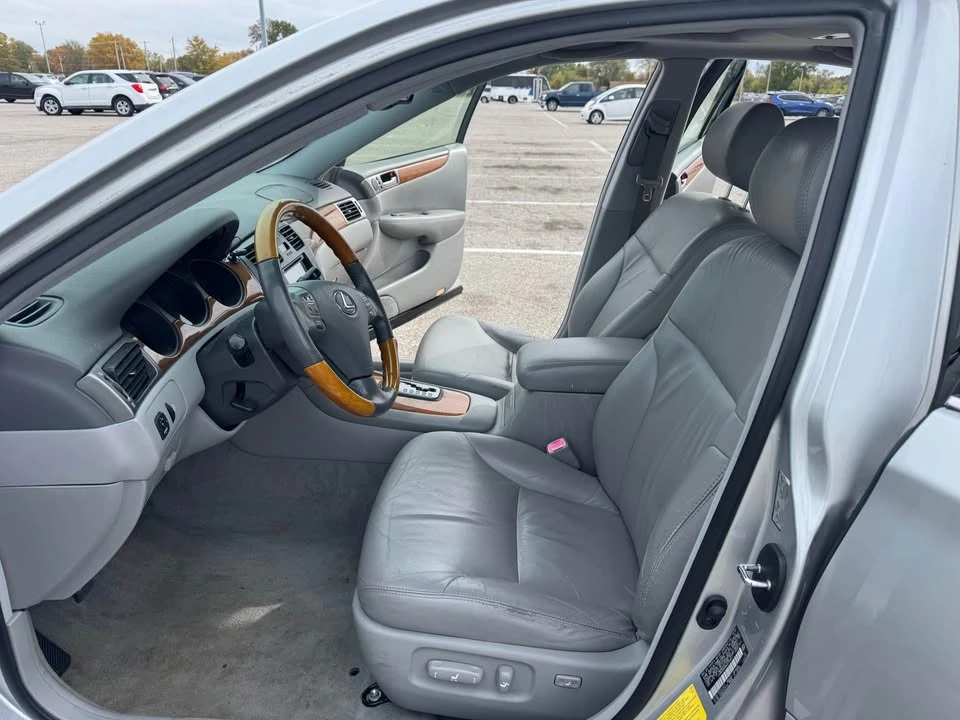 2006 Lexus ES 4th Gen - Image 3 of 16