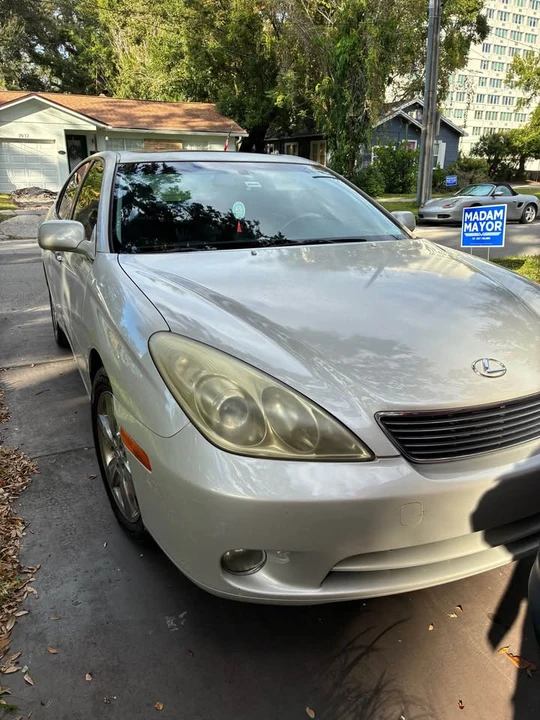 2006 Lexus ES 3rd Gen - Image 4 of 15
