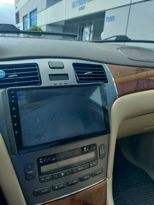 2006 Lexus ES 3rd Gen - Image 11 of 13